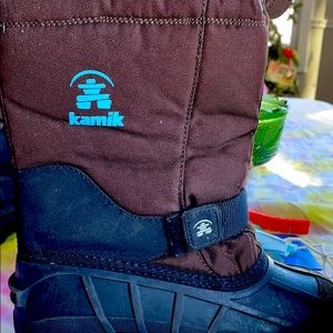 Nearly new pair of Kamik brown snow boots size 2 boys.